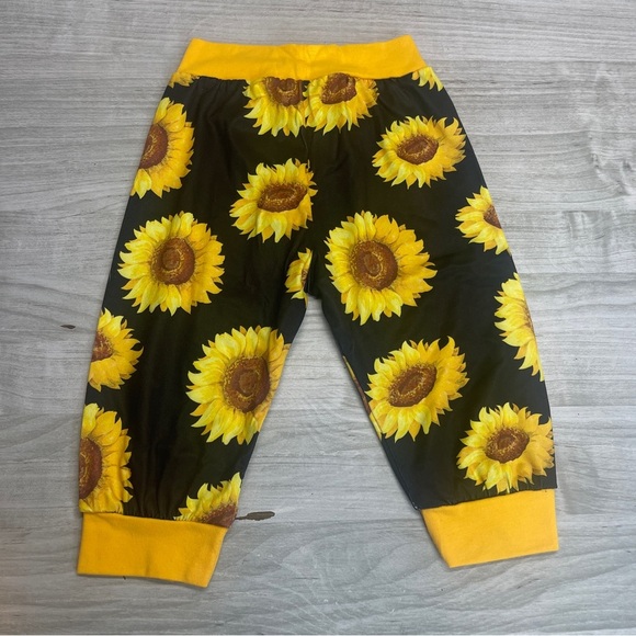 Baby Girl “Little Miss Sassy” Yellow Sunflower Outfit Set size 6-12 Months - Picture 6 of 11